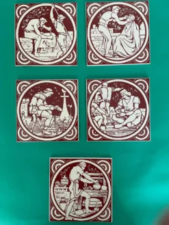 Lot de 5 carreaux John Moyr Smith 15×15 cm – pièces de collection