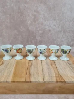 Lot de 6 coquetiers anciens en porcelaine de Paris + support bois