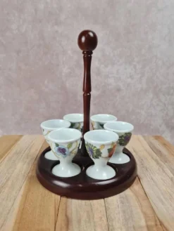 Lot de 6 coquetiers anciens en porcelaine de Paris + support bois