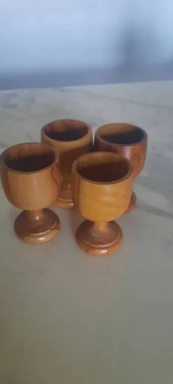 Lot de coquetiers en bois