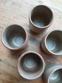 Lot de 6 coquetiers en grès