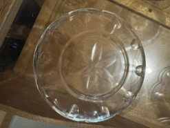 Lot de 8 coupelles en cristal à décor floral, France début XX e s