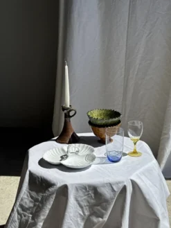 Lot de 2 coupes artisanales sur pied en terre cuite vernissée verte et brun