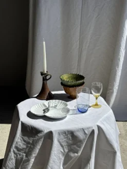 Lot de 2 coupes artisanales sur pied en terre cuite vernissée verte et brun