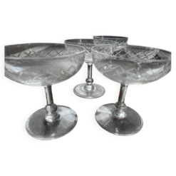 Lot de 13 coupes à champagne vintage en verre taillé / bistrot