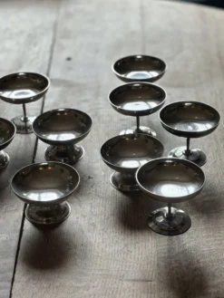 Lot de 9 coupes à dessert vintage en inox argenté
