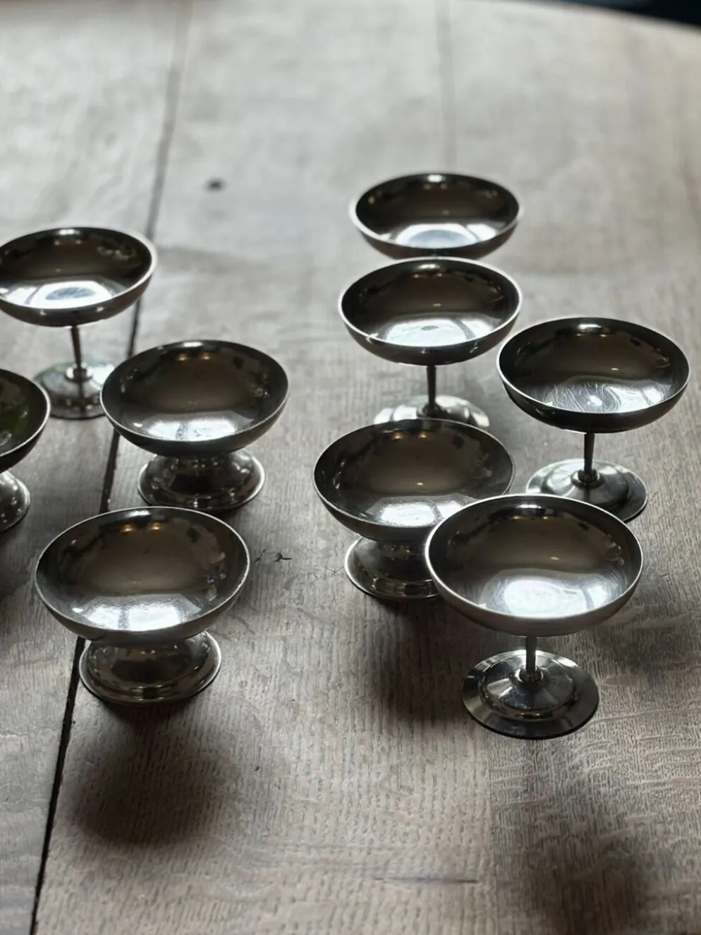 Lot de 9 coupes à dessert vintage en inox argenté
