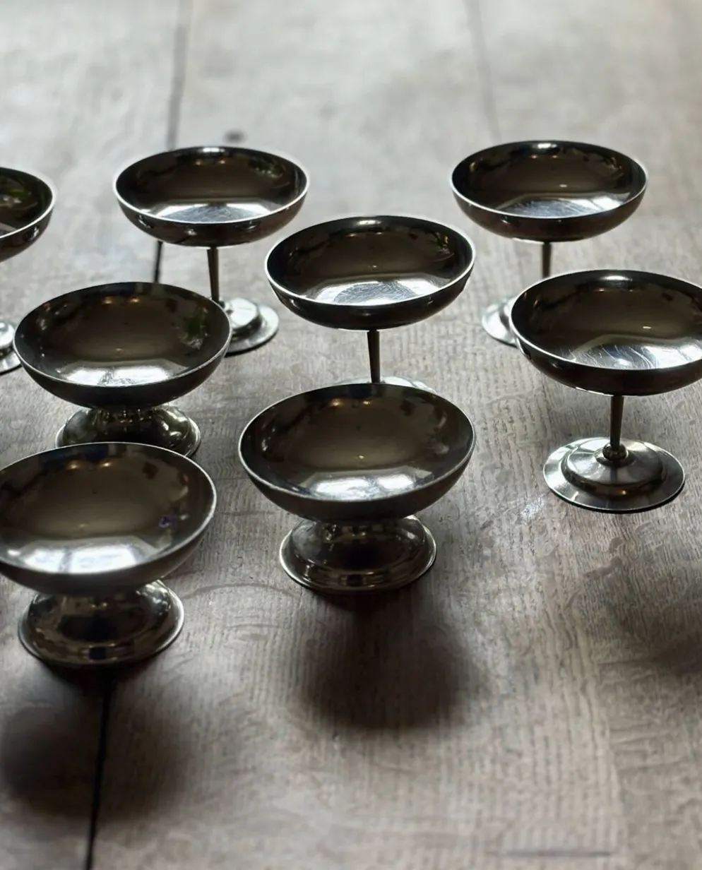Lot de 9 coupes à dessert vintage en inox argenté