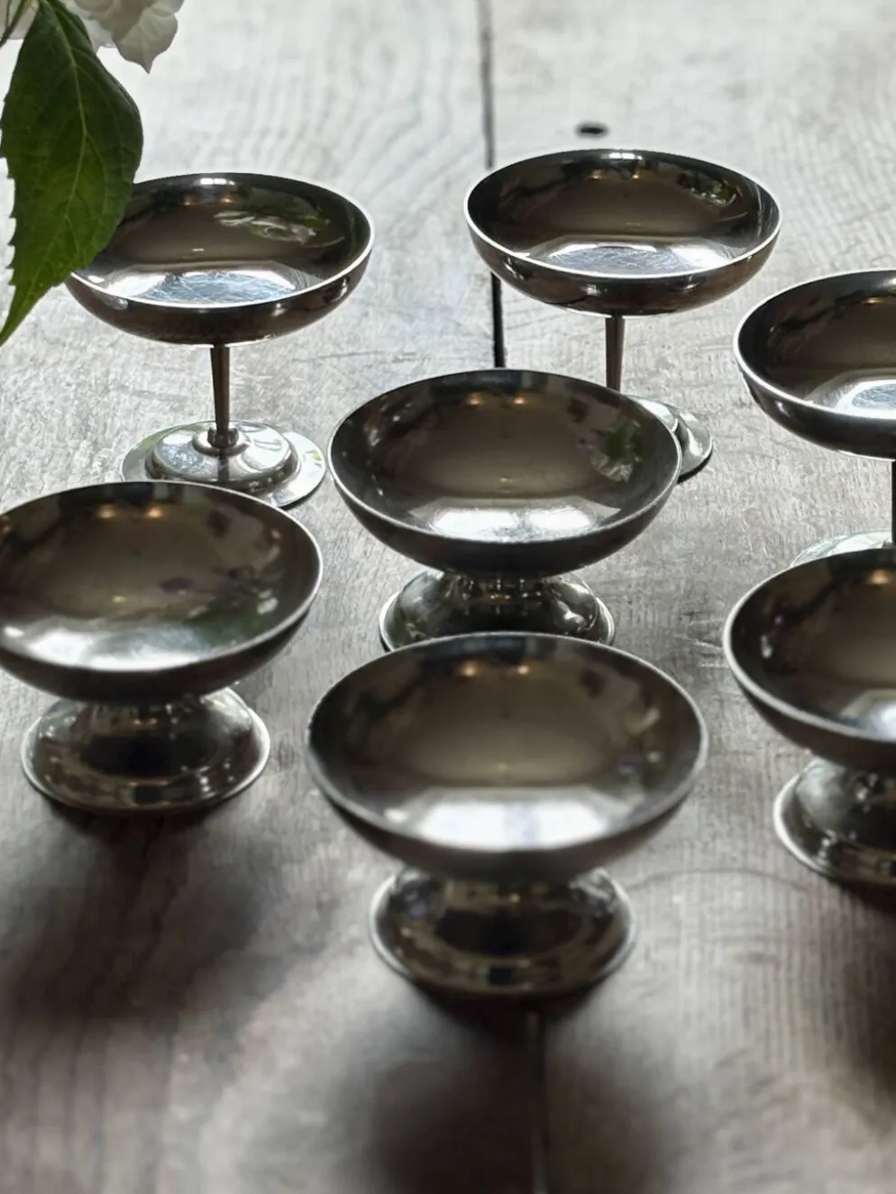 Lot de 9 coupes à dessert vintage en inox argenté