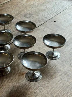 Lot de 9 coupes à dessert vintage en inox argenté