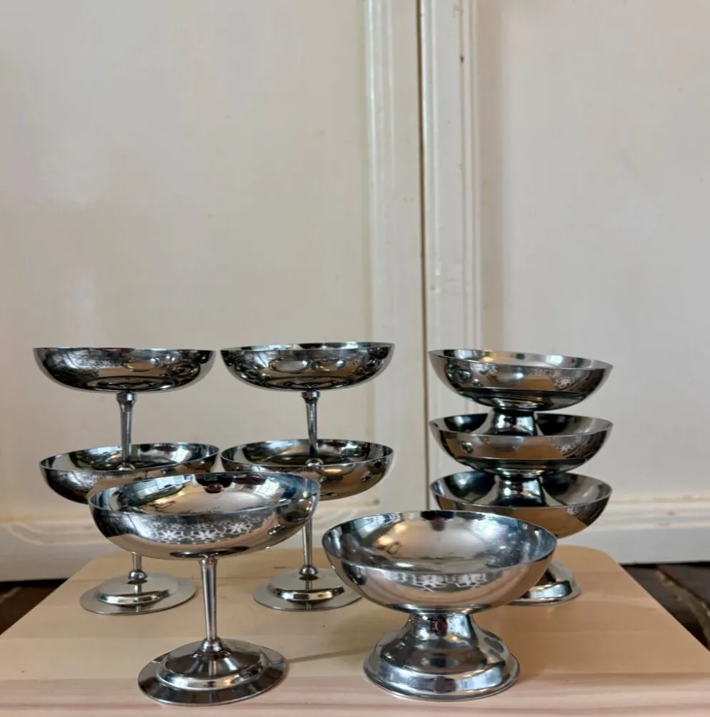 Lot de 9 coupes à dessert vintage en inox argenté
