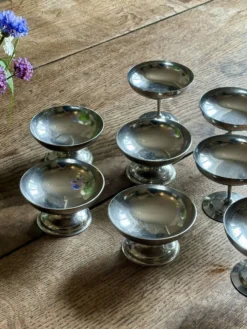 Lot de 9 coupes à dessert vintage en inox argenté