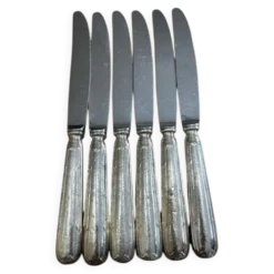 Lot de 6 couteaux en métal argenté 260382