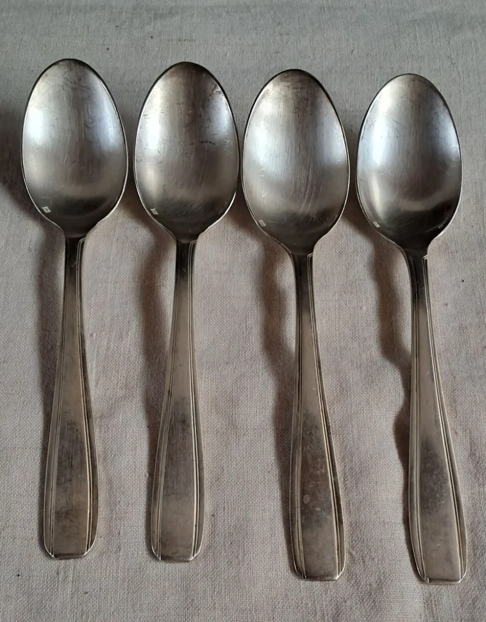 Lot de 19 couverts anciens en métal argenté Ercuis - Style Art Déco /