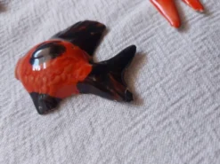 Lot de 10 céramiques animaux , poissons , papillon