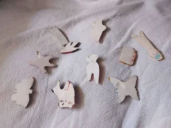 Lot de 10 céramiques animaux , poissons , papillon