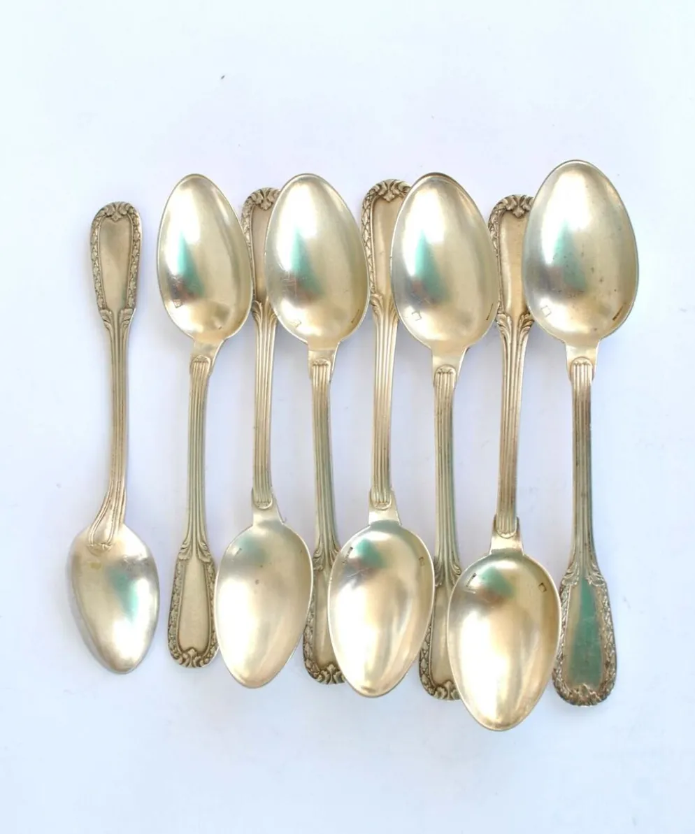 Lot de 8 cuillères à café en métal argenté boulenger décor de rinceaux 14cm