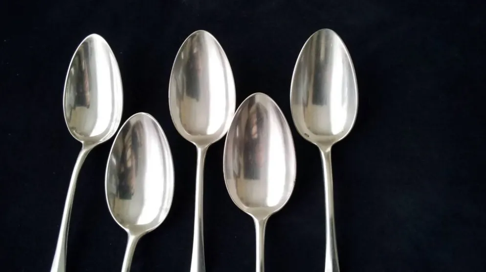 Lot de 5 cuillères à potage en Métal argenté Modèle Uniplat