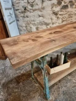 Îlot de cuisine industriel / table console avec base en fonte – France, milieu du XXe siècle