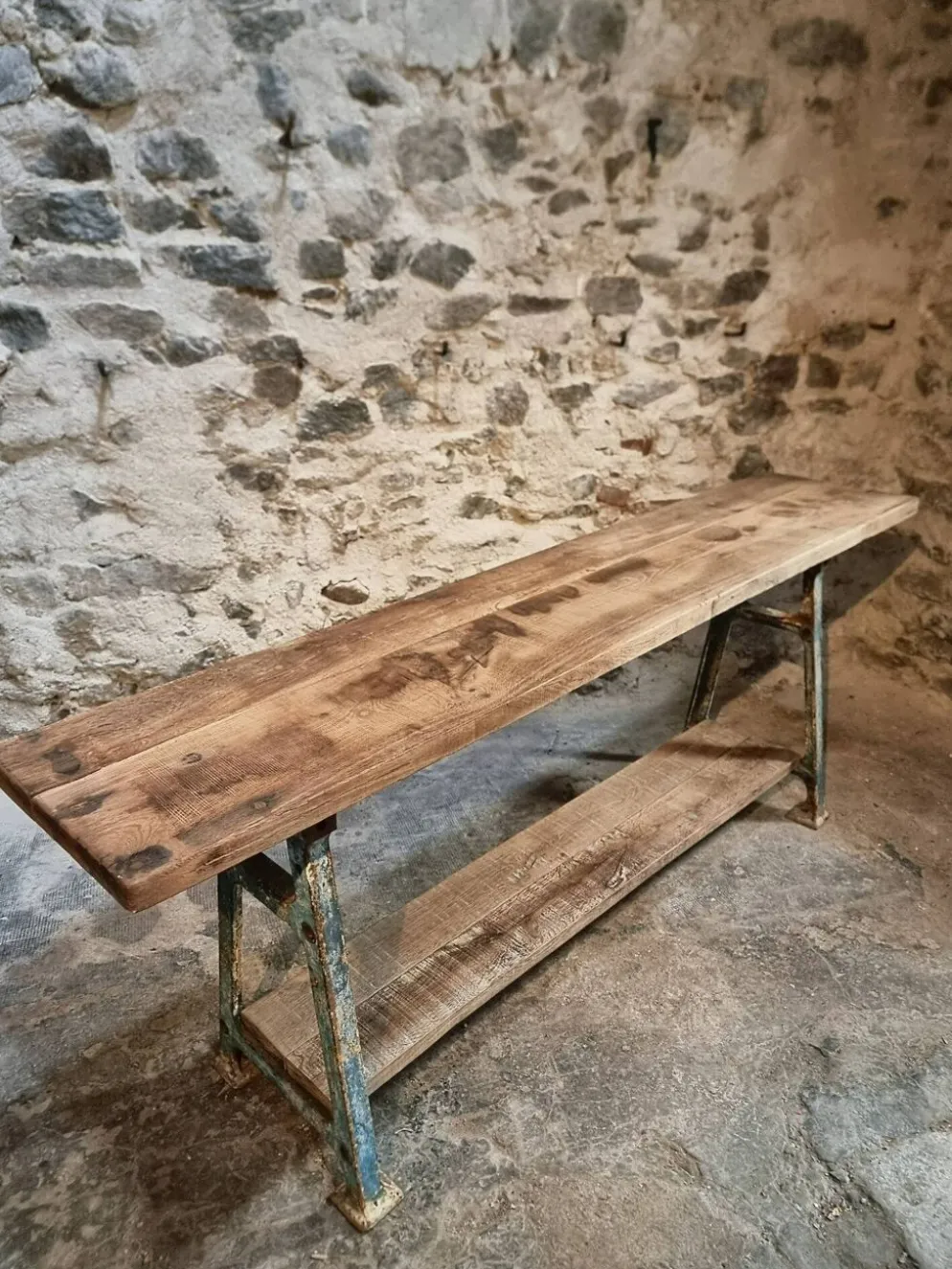 Îlot de cuisine industriel / table console avec base en fonte – France, milieu du XXe siècle