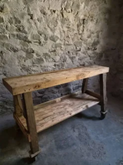 Îlot de cuisine établi français industriel, table de travail ancienne en châtaignier et chêne, vers 1900