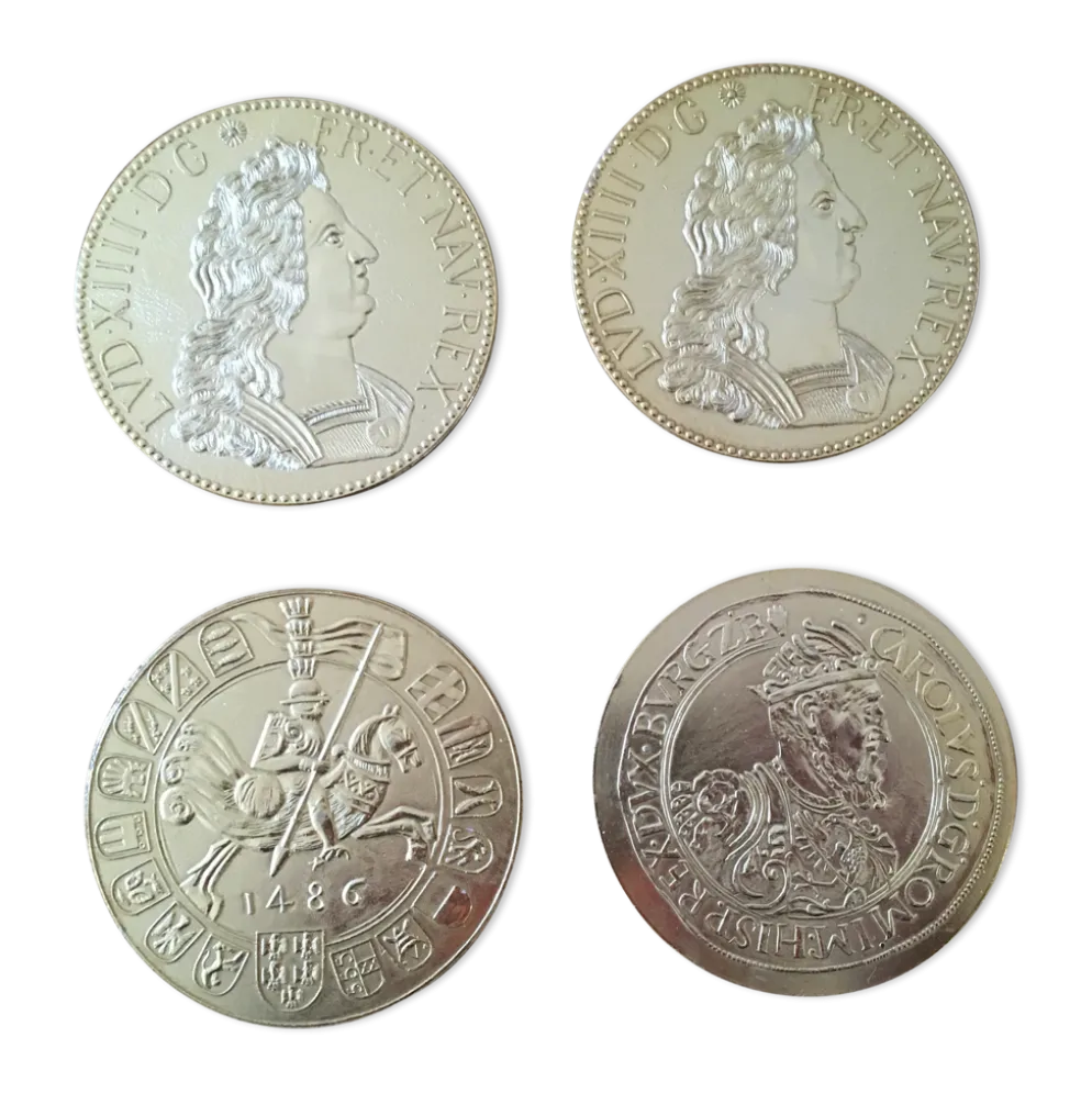 Lot de 4 dessous de verre en forme de pièces de monnaie, en métal doré