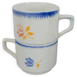 Lot de deux tasses à café fleuries