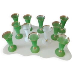 Lot de 11 flûtes à champagne en verre givré et liseré doré – Années 60/70
