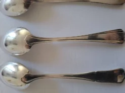 Lot de 4 fourchettes et 4 cuillères à soupe
