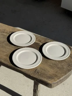 Lot de 3 grandes assiettes blanches classiques D24,5