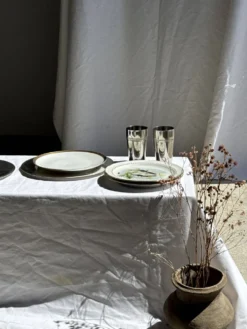 Lot de 6 grandes assiettes vintage en porcelaine blanche à frise dorée D24