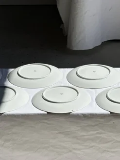 Lot de 6 grandes assiettes vintage en porcelaine blanche à frise dorée D24