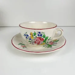 Lot de 5 grandes tasses avec soucoupes, modèle Réverbère par KG Lunéville