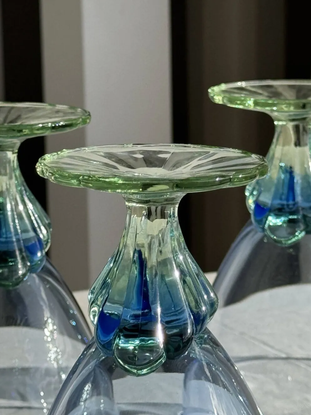 Lot de 4 grands verres bleu et vert H14 D10