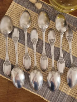 Lot de 8 grosses cuillères argenté Boulenger style Antique