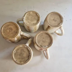 Lot de 5 mugs ou chopes vintage en grés de rambervillers signés alphonse cytere