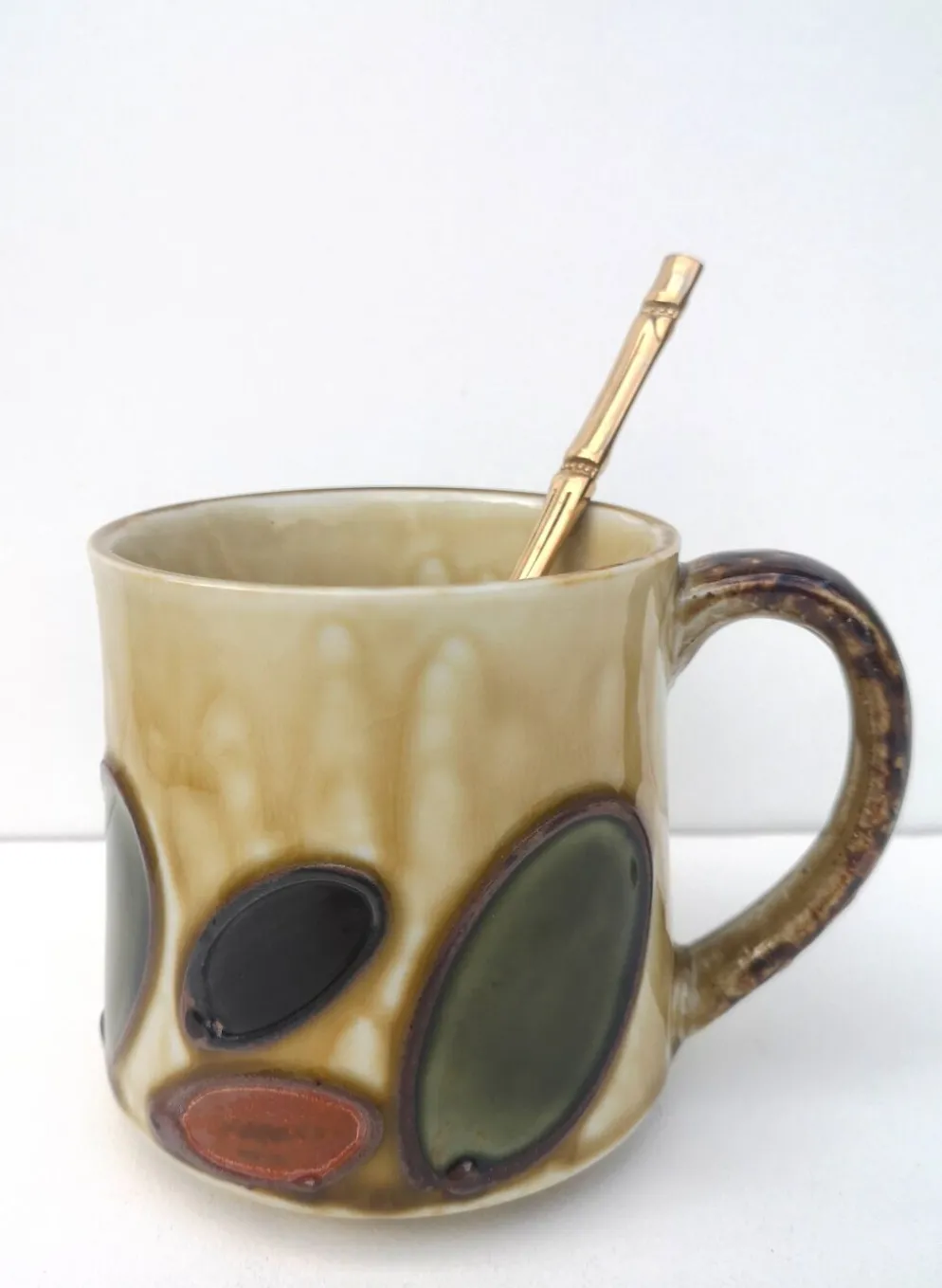 Lot de 4 mugs vintages en céramique