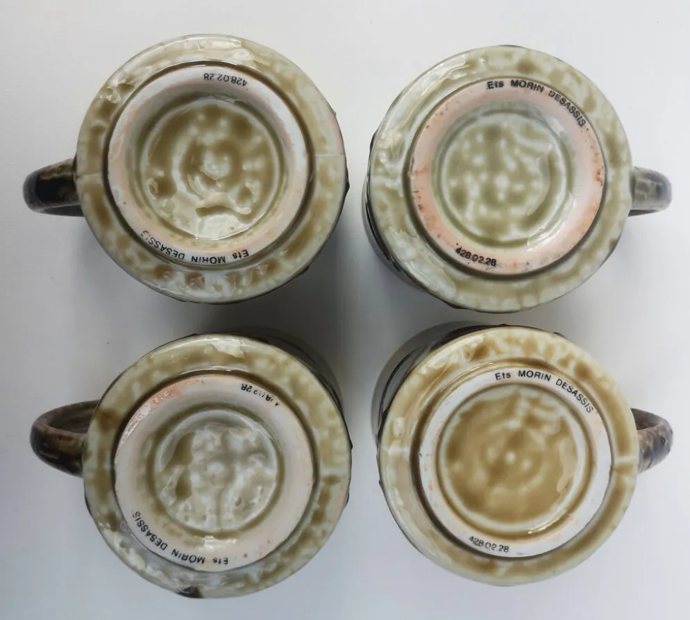 Lot de 4 mugs vintages en céramique