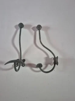 Lot de 2 pateres porte manteaux vintage en metal