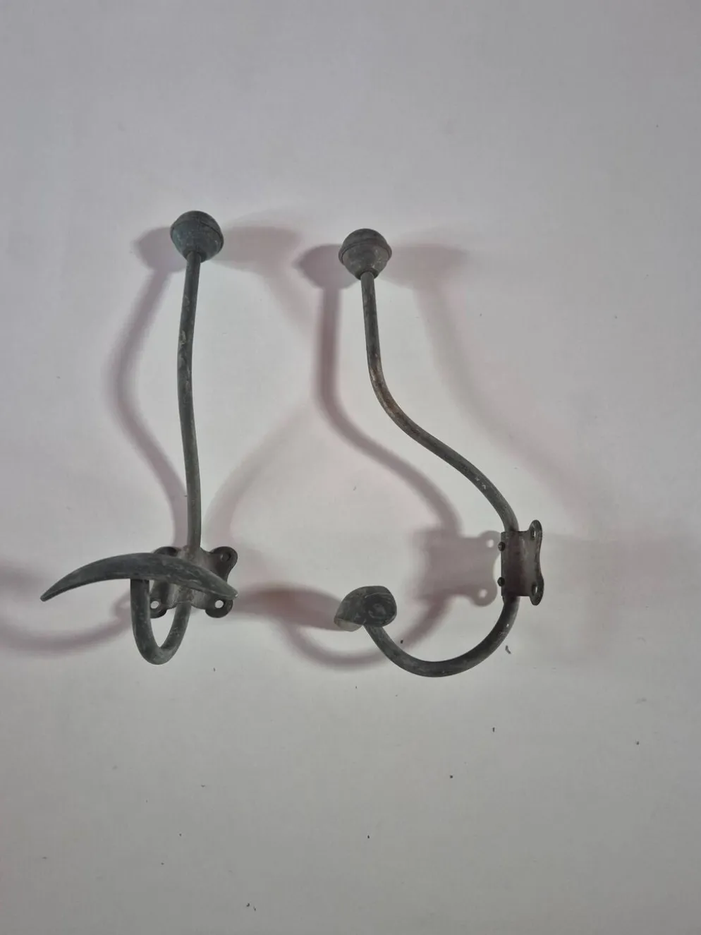 Lot de 2 pateres porte manteaux vintage en metal