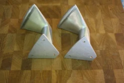 lot de 2 patères anciennes design style art déco en Aluminium