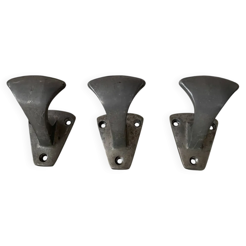 Lot de 3 patères anciennes en acier provenance école