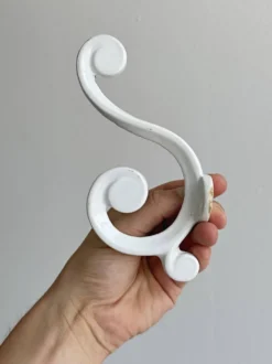 Lot de 4 patères en métal laqué blanc