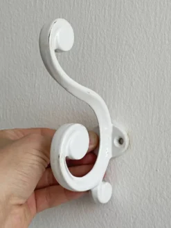 Lot de 4 patères en métal laqué blanc