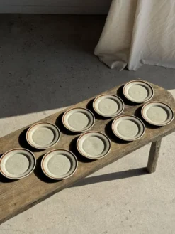Lot de 9 petites assiettes à dessert en porcelaine de Sologne JO Moscou 198