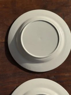 Lot de 4 petites assiettes à dessert à motif de fleurs stylisées vintage