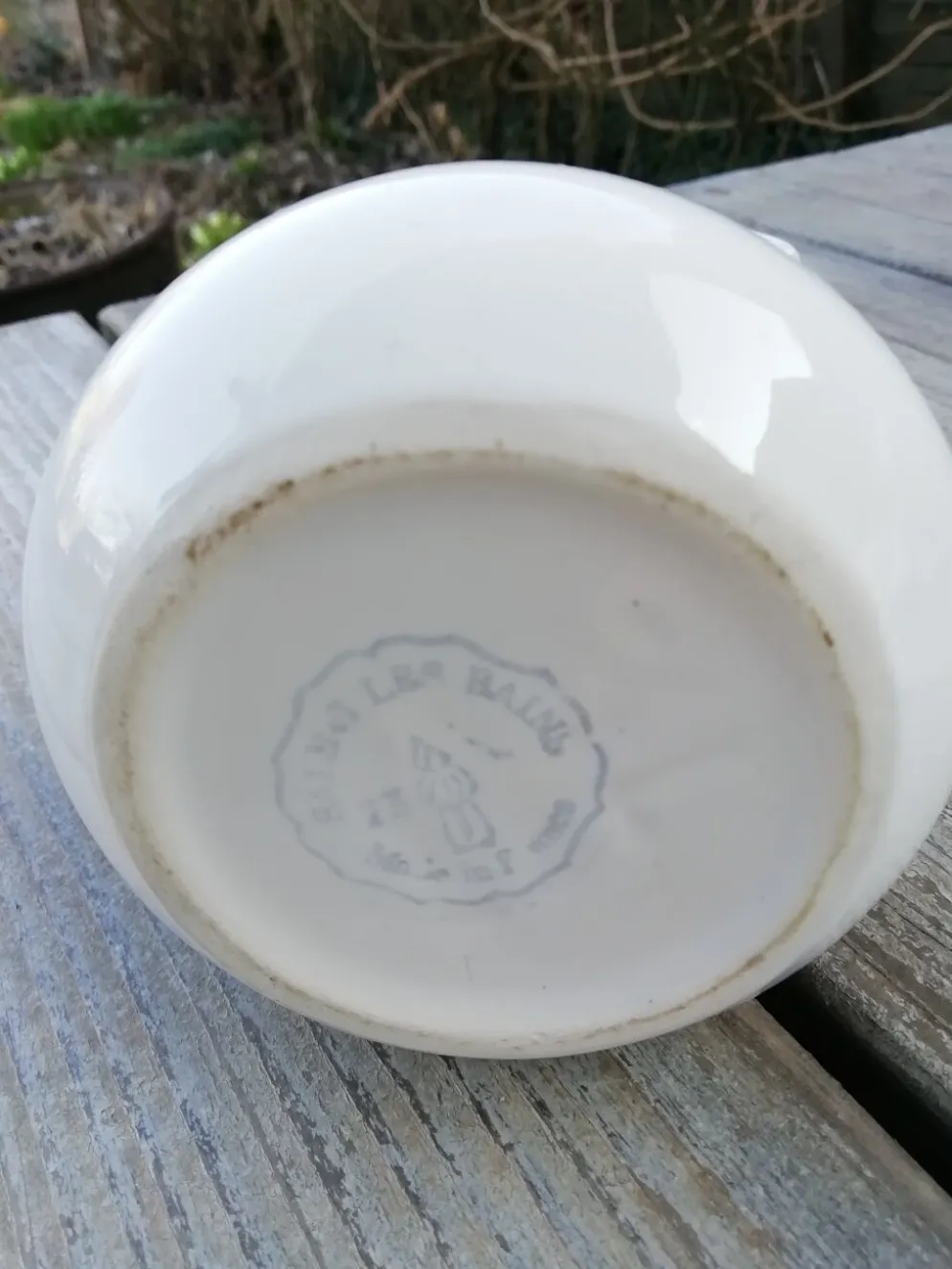 Lot de pichets blancs en porcelaine