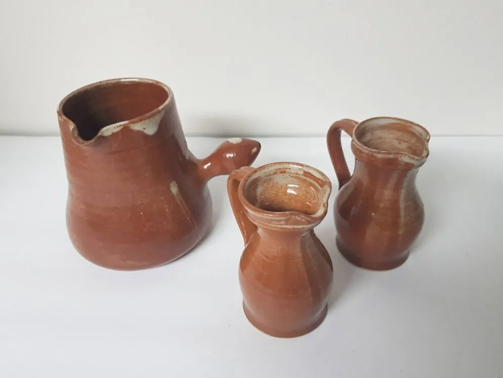 Lot de 3 Pichets / pots à lait en céramique Signé Daniel Auger (Puisaye)