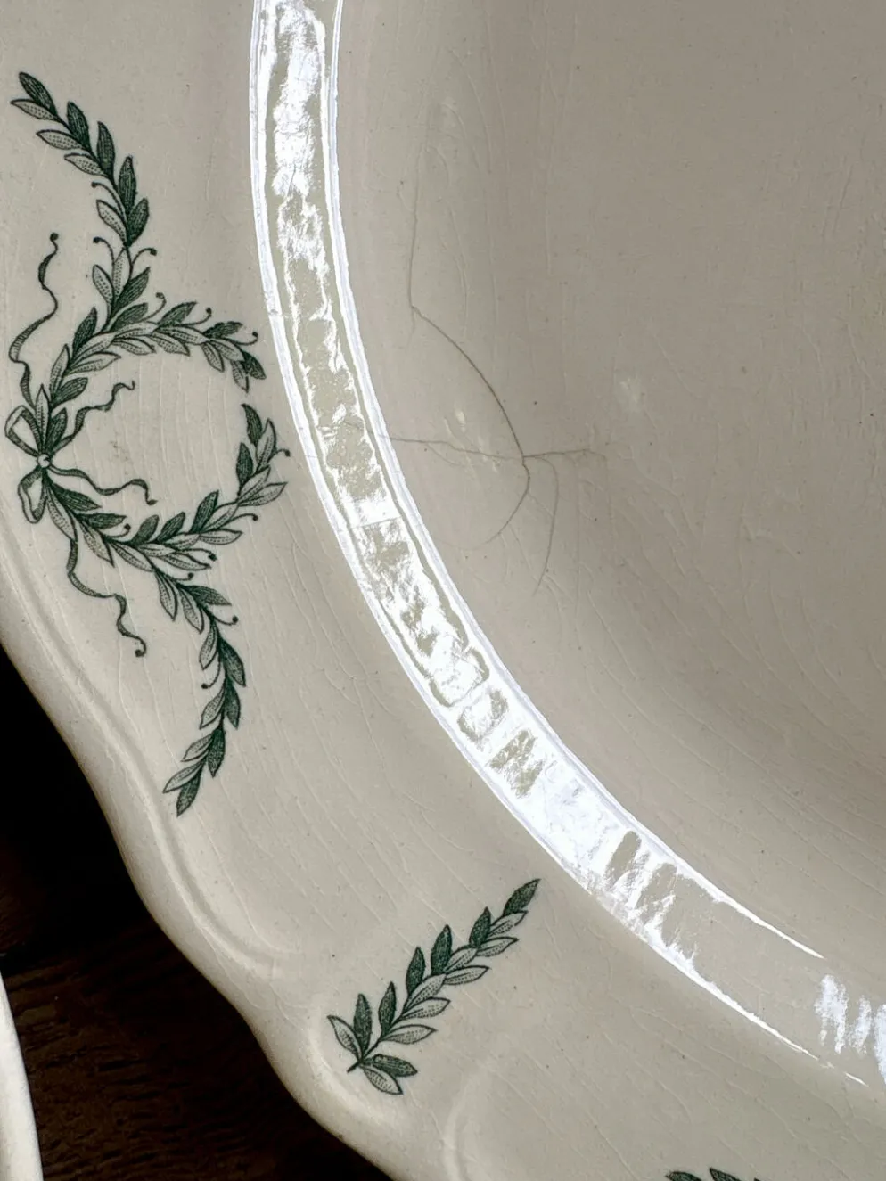 Lot de 2 plats ancien en terre de fer - Villey de Longchamp