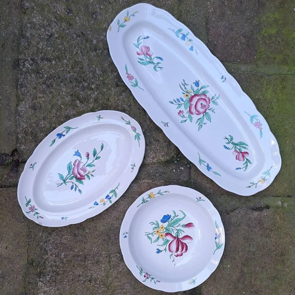 Lot de 3 plats en faïence Sarreguemines modèle Riquewirh